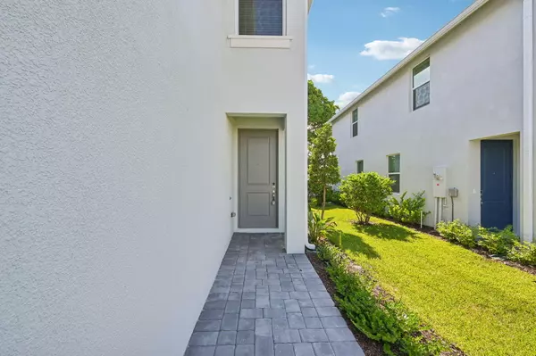 Fort Pierce, FL 34982,514 Salisbury CIR