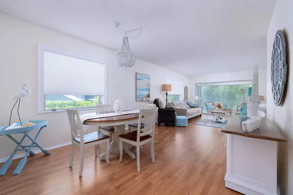 Delray Beach, FL 33445,2340 SW 22nd AVE 302