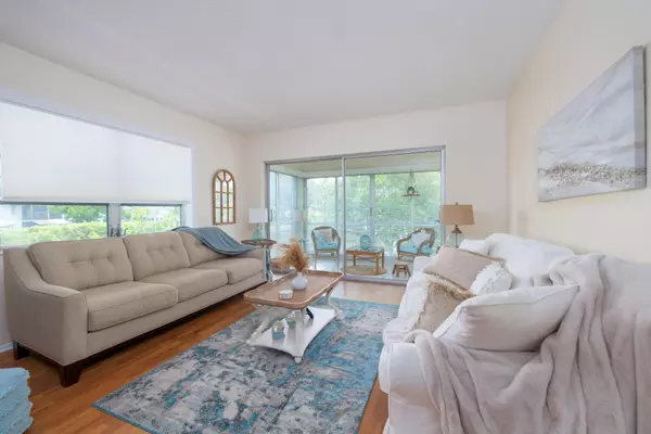 Delray Beach, FL 33445,2340 SW 22nd AVE 302