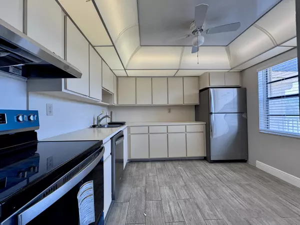 Delray Beach, FL 33484,95 Capri B