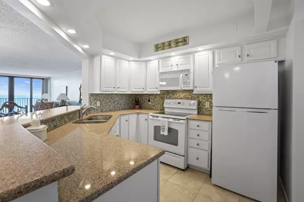 Jensen Beach, FL 34957,9650 S Ocean DR 1709