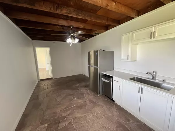 Port Saint Lucie, FL 34983,574 SW Duval AVE B