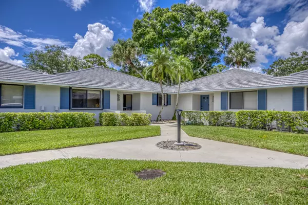 713 Club DR, Palm Beach Gardens, FL 33418