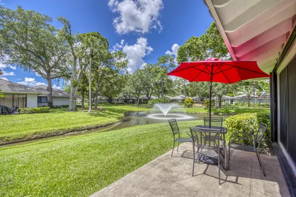 Palm Beach Gardens, FL 33418,713 Club DR