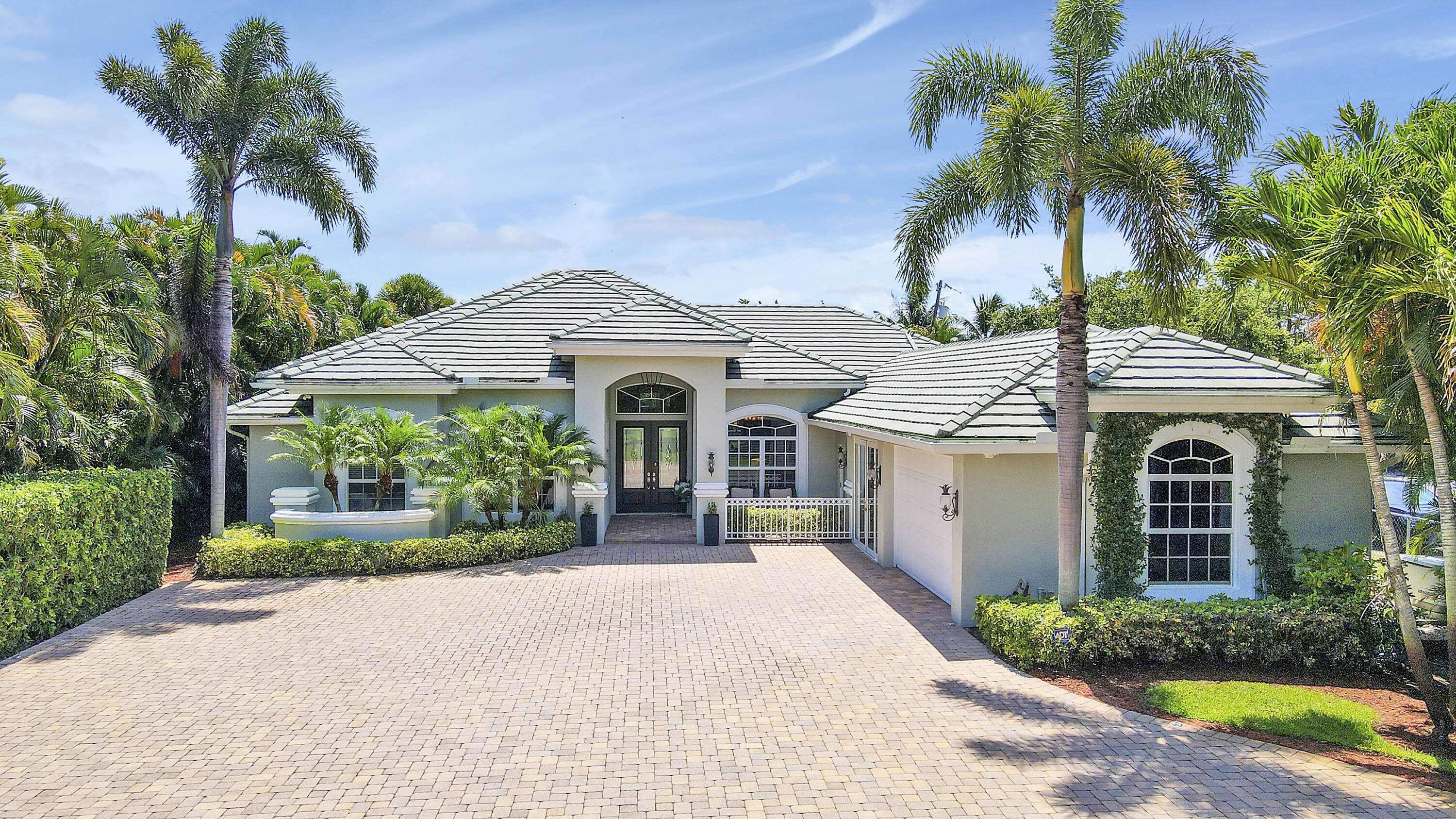 19560 Gulfstream DR, Jupiter, FL 33469