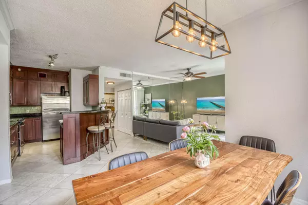 West Palm Beach, FL 33407,1805 N Flagler DR 206