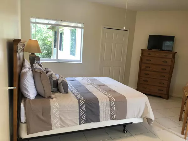 Port Saint Lucie, FL 34986,8913b Sandshot CT Unit 5321
