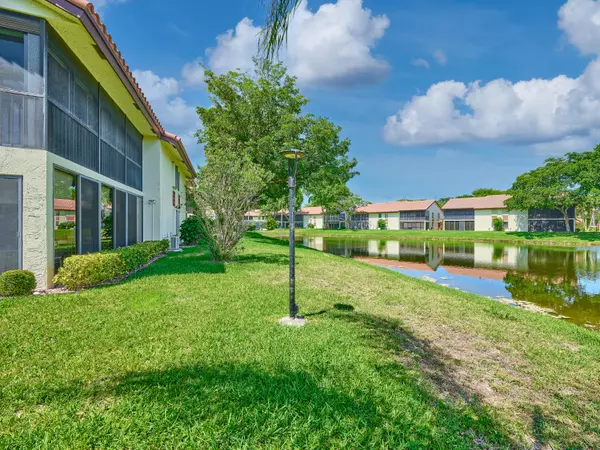 Boynton Beach, FL 33437,10828 Lake Palm LN 202