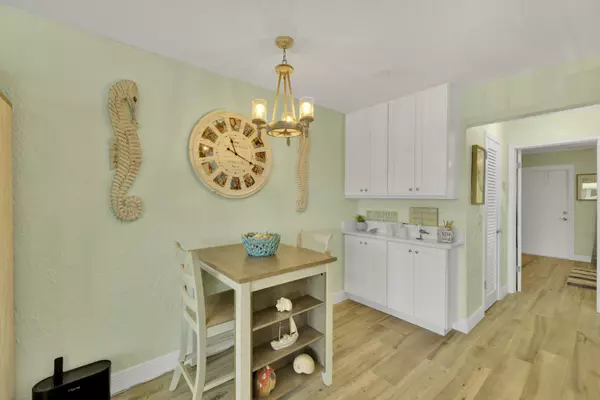 Boynton Beach, FL 33435,2542 S Federal HWY 12-A