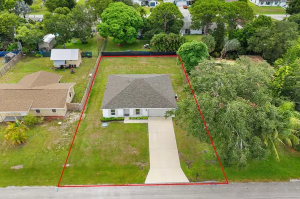 Port Saint Lucie, FL 34983,333 NW Granadeer ST