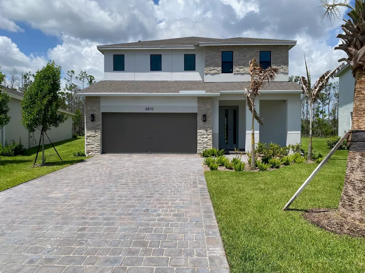 Stuart, FL 34997,6810 SE Park Trace DR