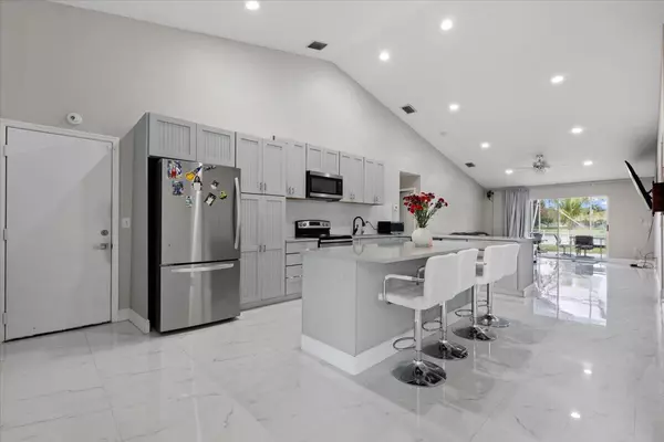 Lake Worth, FL 33467,7408 Heathley DR