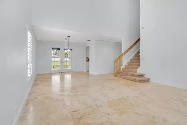 Palm Beach Gardens, FL 33410,1011 W Siena Oaks CIR