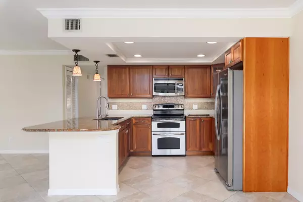 Stuart, FL 34994,950 S Kanner HWY 307