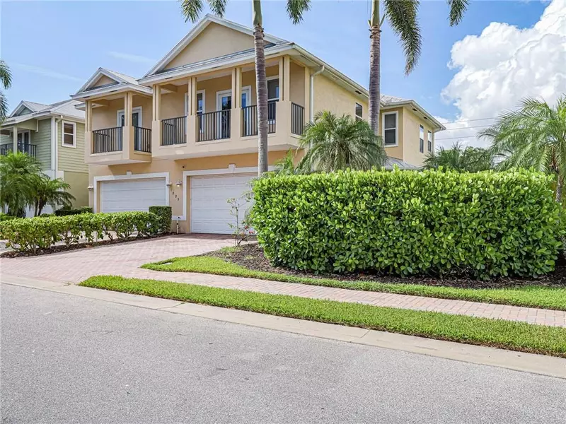 1825 Bridgepointe CIR 16, Vero Beach, FL 32967