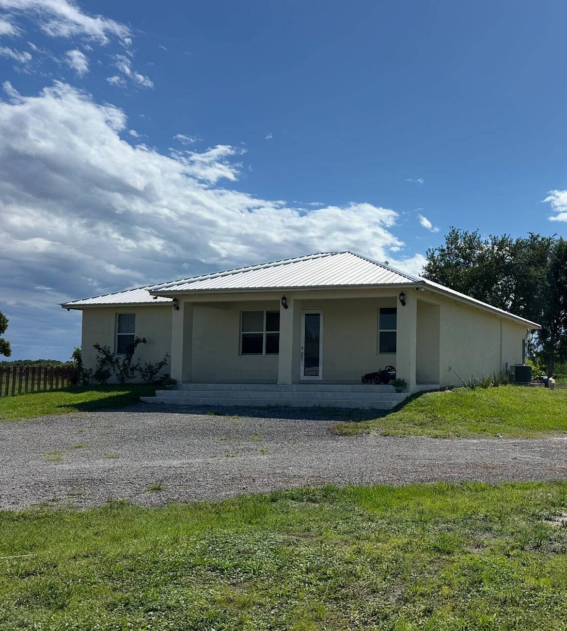670 N Olivo ST, Clewiston, FL 33440