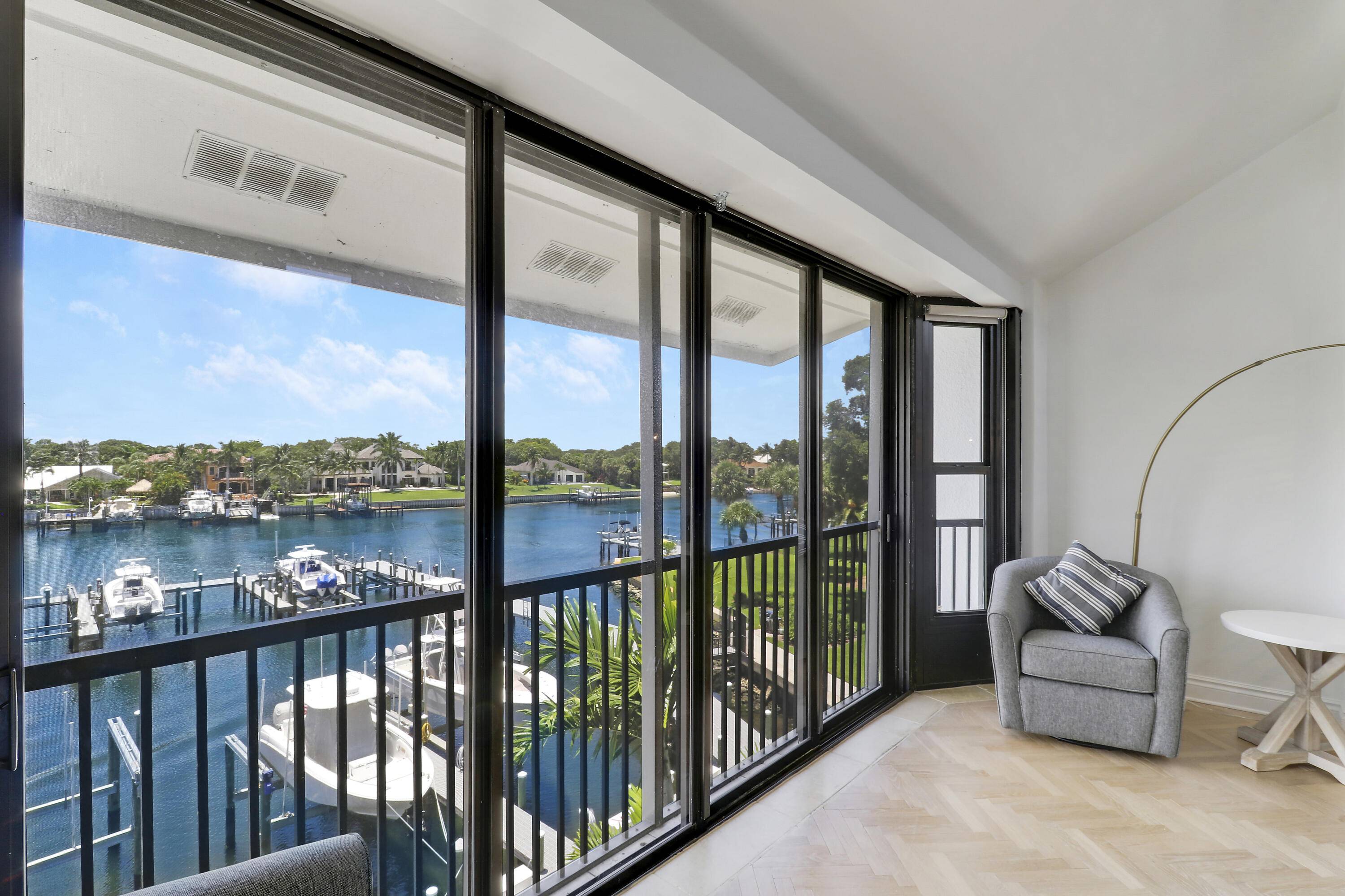 Juno Beach, FL 33408,543 N Bay Colony DR Slip 8
