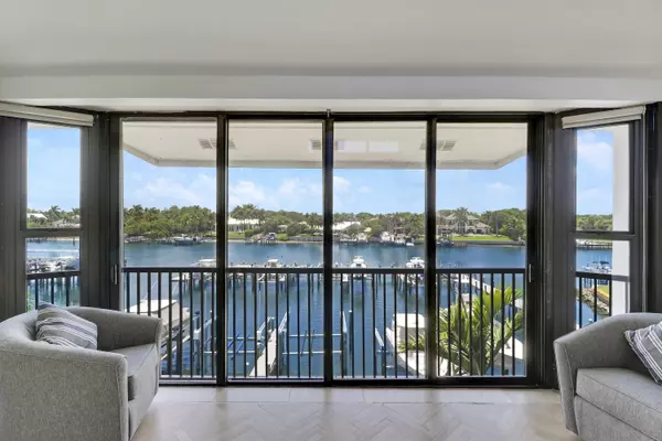 543 N Bay Colony DR Slip 8, Juno Beach, FL 33408