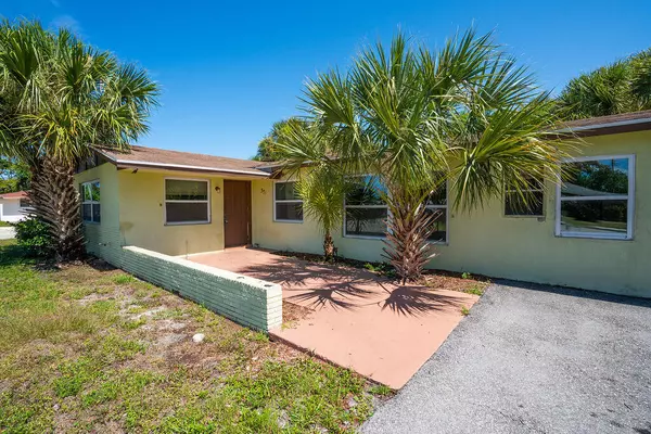 Riviera Beach, FL 33404,371 W 34th ST