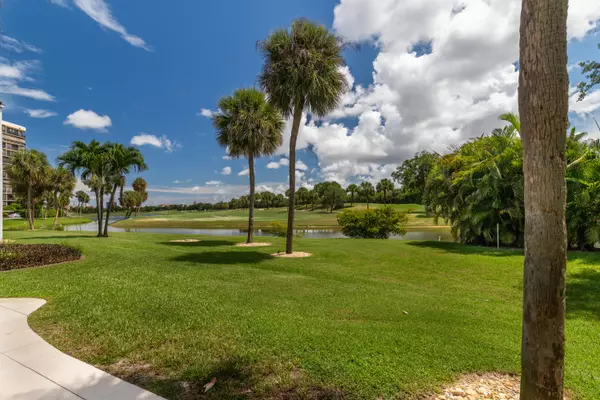 West Palm Beach, FL 33401,2451 Presidential WAY A