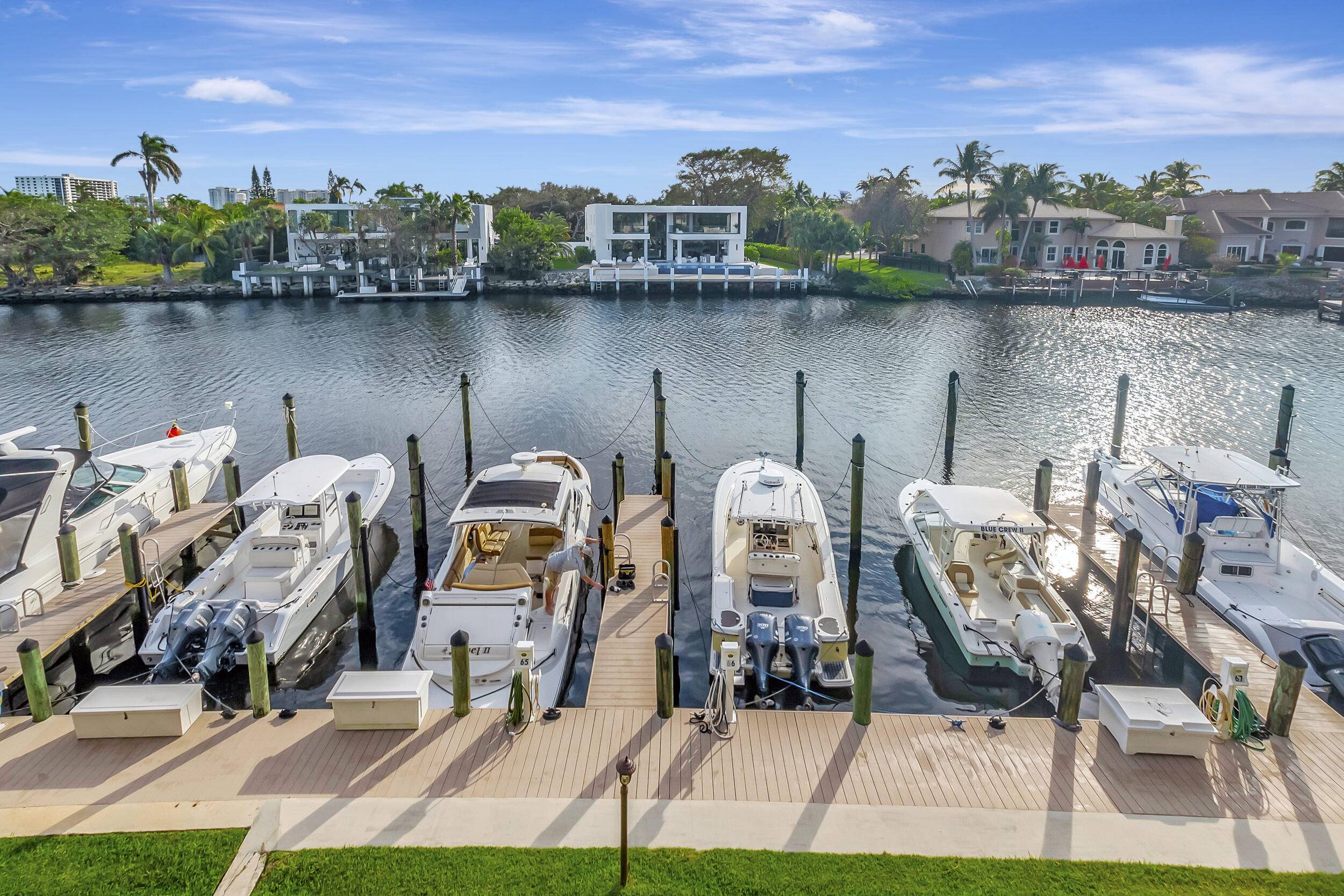 210 Captains Walk 715, Delray Beach, FL 33483