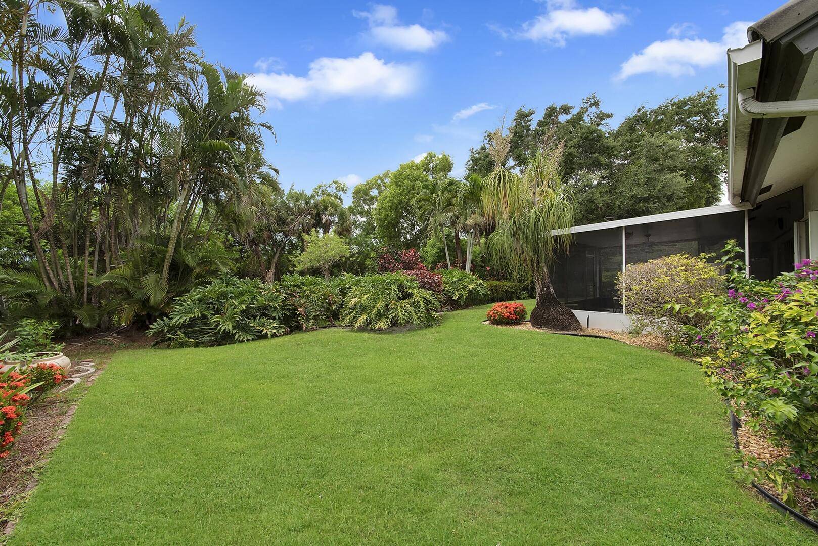 Lake Worth, FL 33467,8291 Lake Cypress RD
