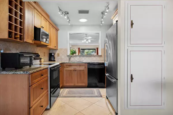 Wellington, FL 33414,11933 Suellen CIR 11933