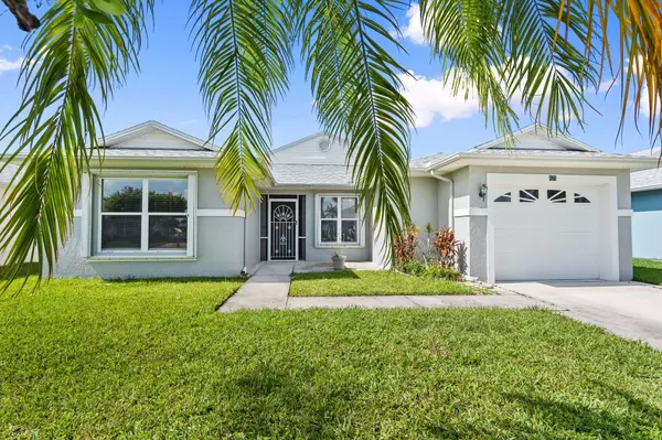 Fort Pierce, FL 34982,425 Banana LN
