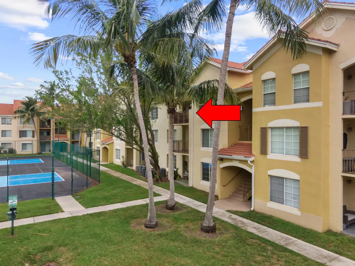 West Palm Beach, FL 33409,4041 San Marino BLVD 304