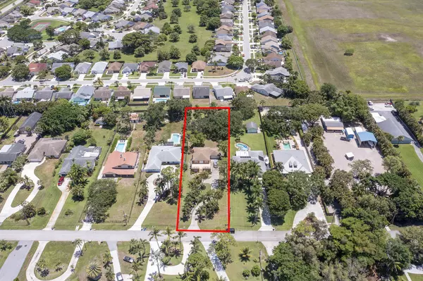 Lake Worth, FL 33463,5176 N Palm WAY