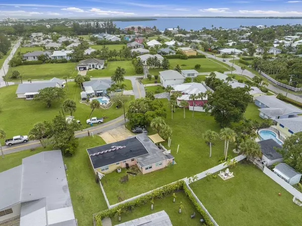 Fort Pierce, FL 34949,1770 Coral CIR