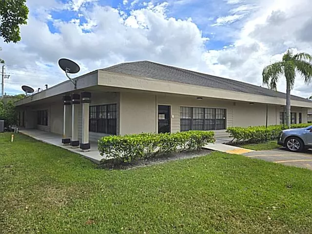 5317 W Atlantic AVE 104, Delray Beach, FL 33484