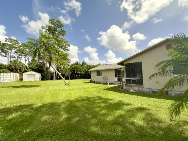 Loxahatchee Groves, FL 33470,14895 N 24th CIR