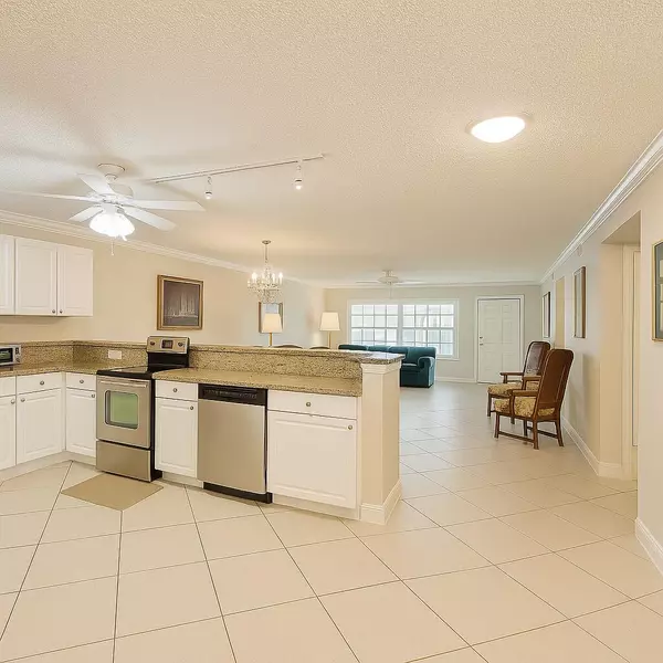 Boca Raton, FL 33496,18900 Stewart CIR 7