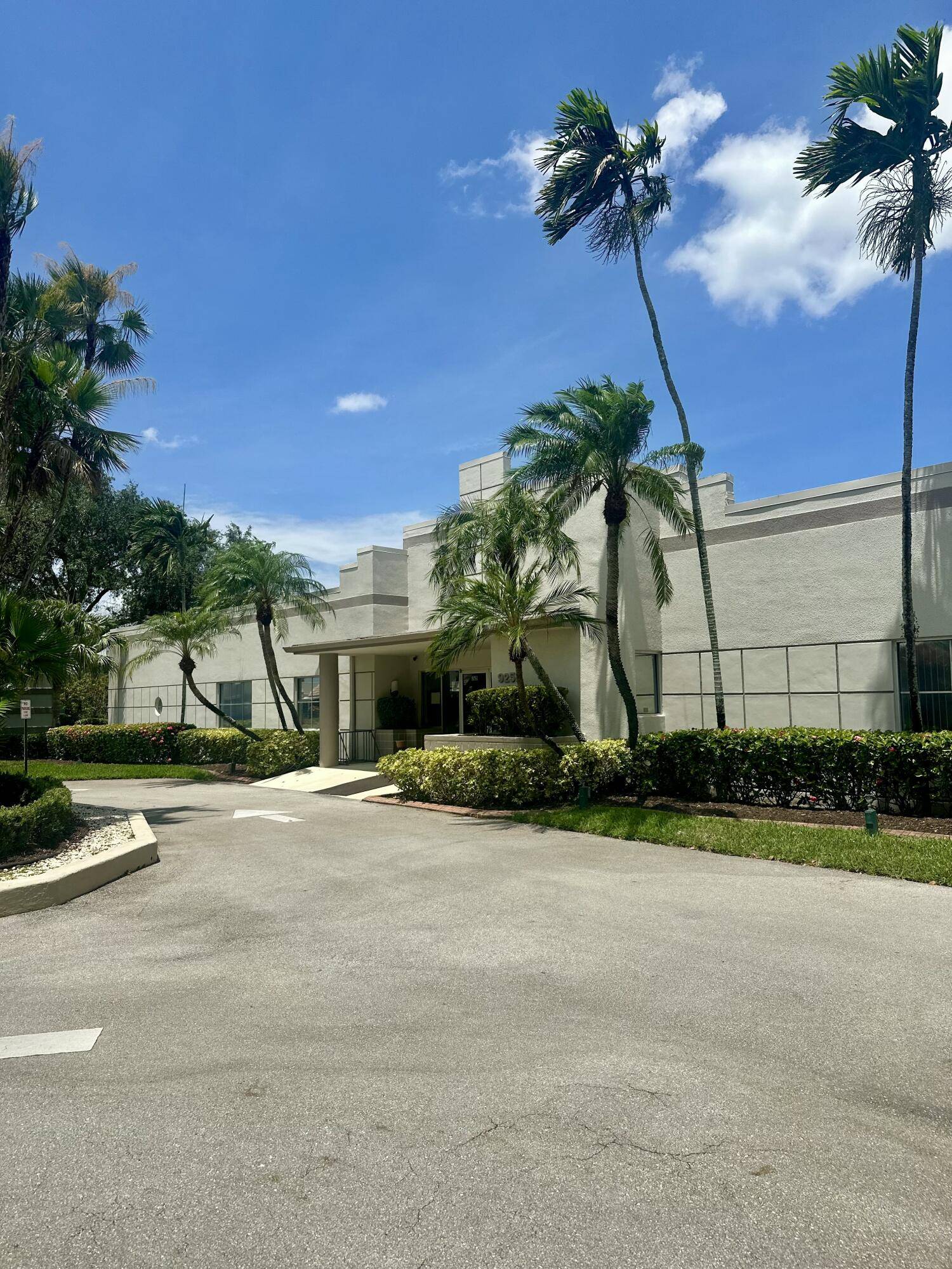 Boca Raton, FL 33496,18900 Stewart CIR 7