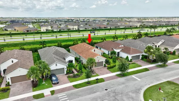 Port Saint Lucie, FL 34987,9584 SW Royal Poinciana DR