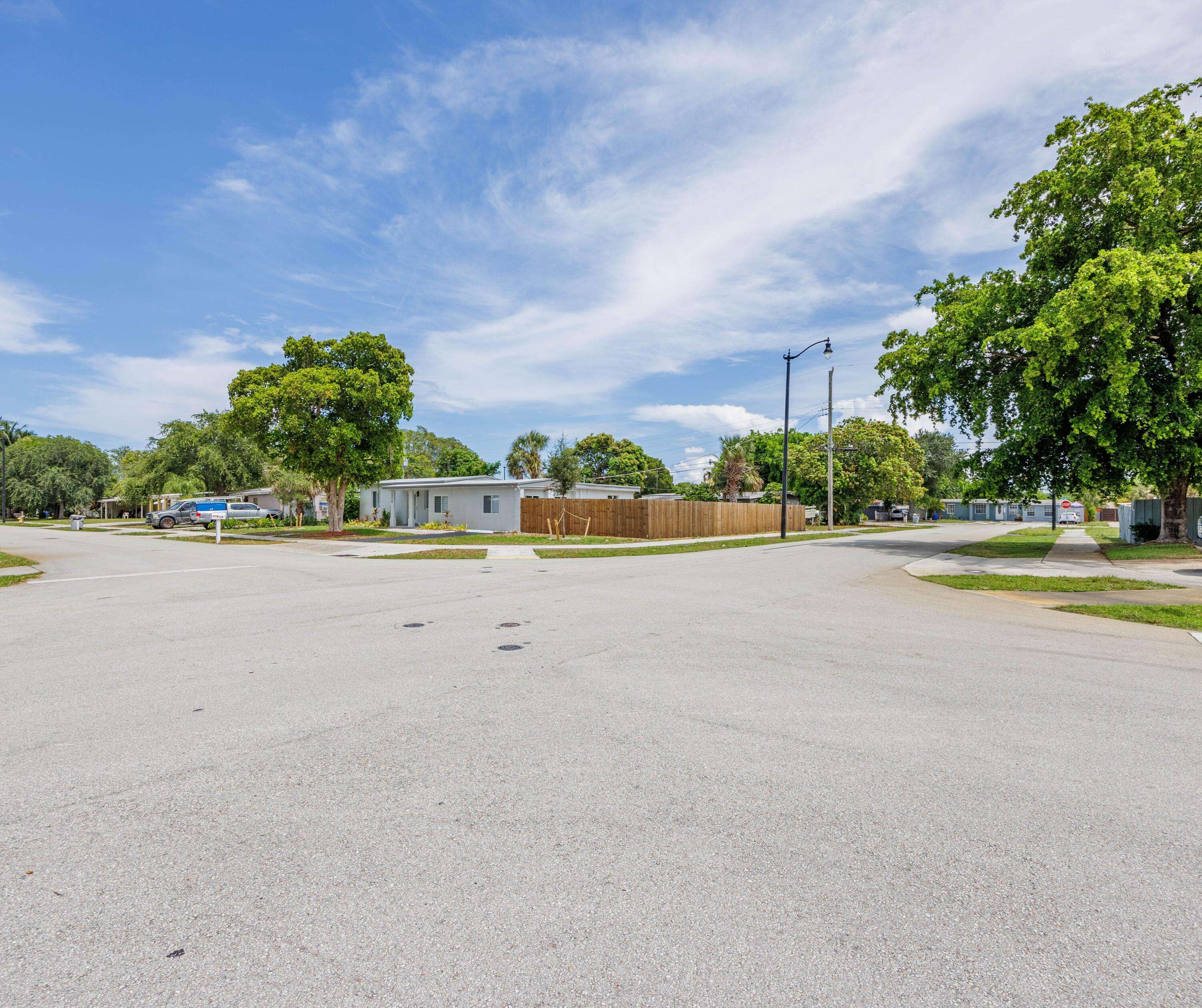 Pompano Beach, FL 33064,1716 NE 51st CT