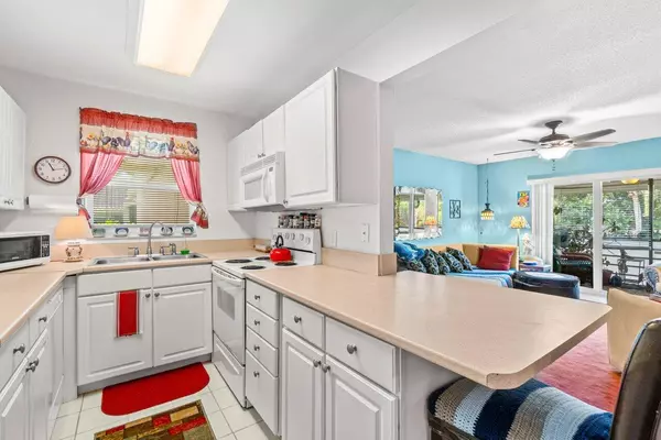 Boca Raton, FL 33486,1124 NW 13th ST 204a