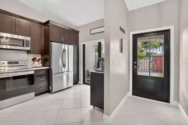 Deerfield Beach, FL 33064,1005 NW 53 ST
