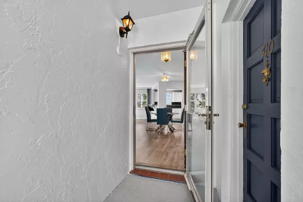 North Palm Beach, FL 33408,28 Yacht Club DR 409