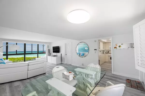 Stuart, FL 34996,2375 NE Ocean BLVD E202