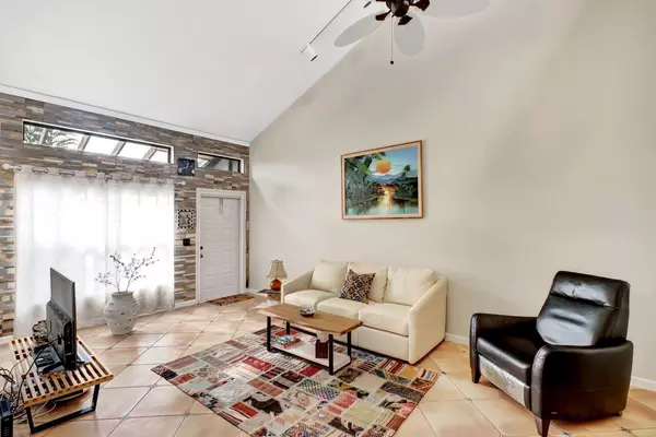 Delray Beach, FL 33484,5170 Nesting WAY B