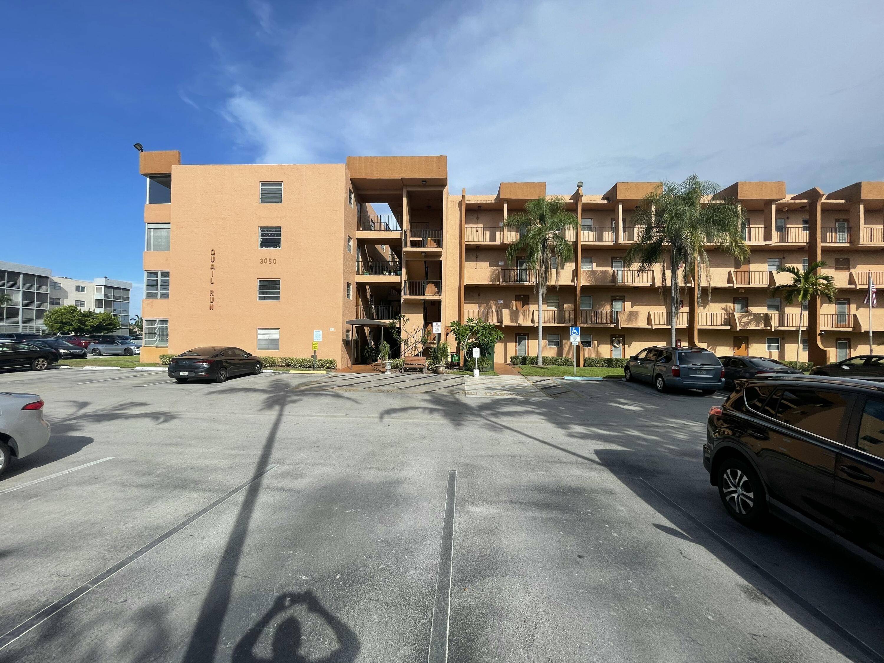 3050 E Sunrise Lakes DR 123, Sunrise, FL 33322