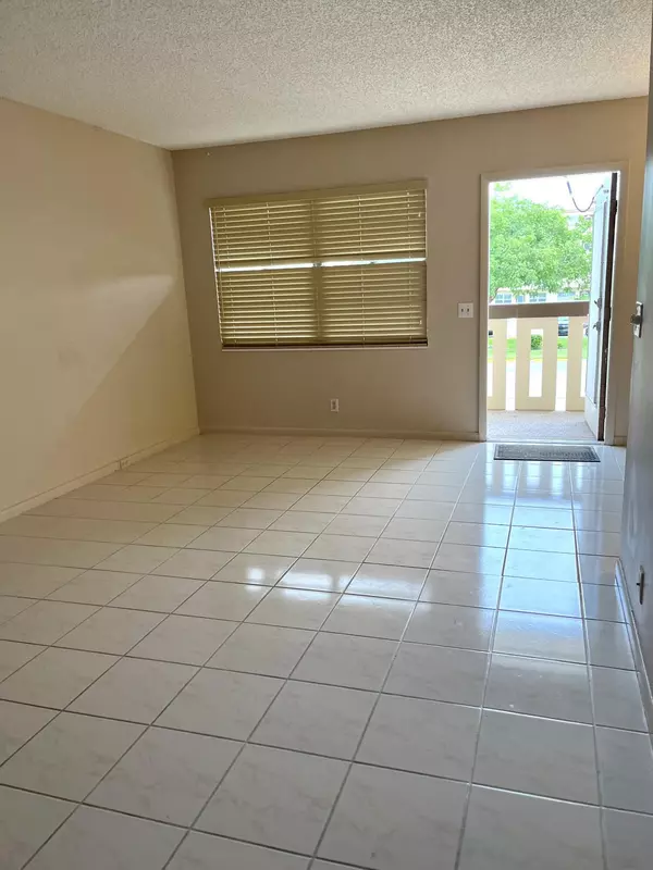 Boca Raton, FL 33434,2045 Wolverton C