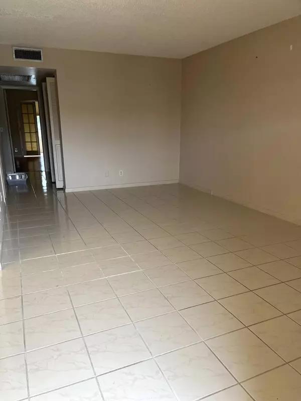 Boca Raton, FL 33434,2045 Wolverton C