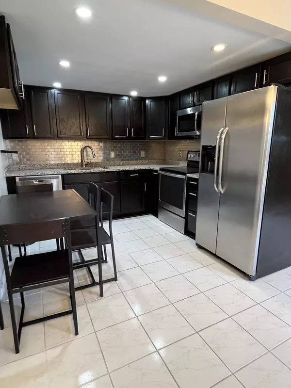 2045 Wolverton C, Boca Raton, FL 33434