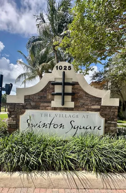 Delray Beach, FL 33444,115 S Longport CIR A2