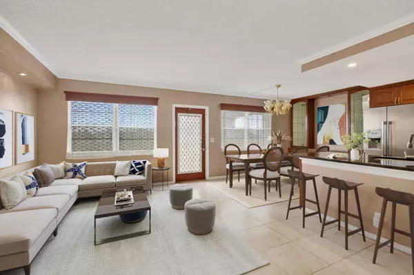 Boca Raton, FL 33434,4002 Ainslie A