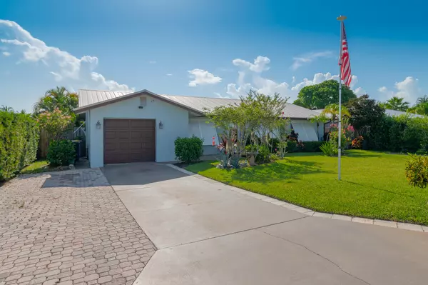 Hobe Sound, FL 33455,8681 SE Eagle AVE