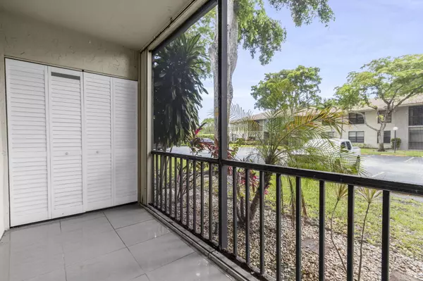 Boynton Beach, FL 33436,9810 Pineapple Tree DR 107